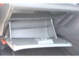 グローブBOX