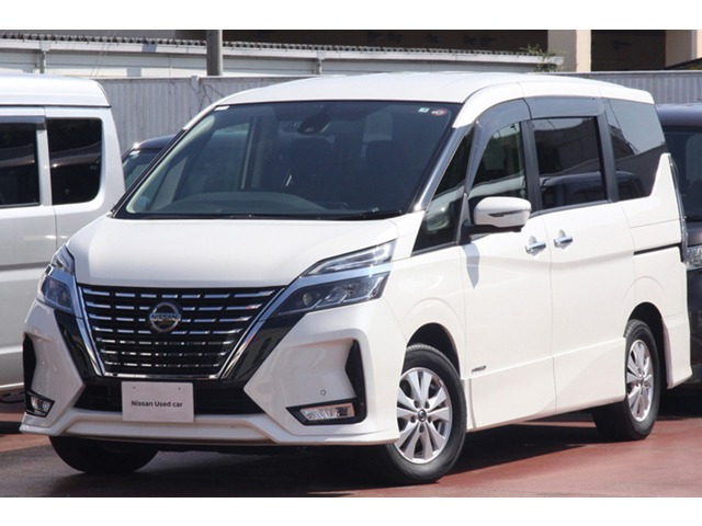 セレナ 2.0 ハイウェイスター V 4WD 