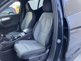 XC40  B3 モメンタム