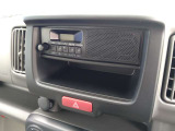 スピーカー内蔵型で操作しやすいAM/FMラジオ