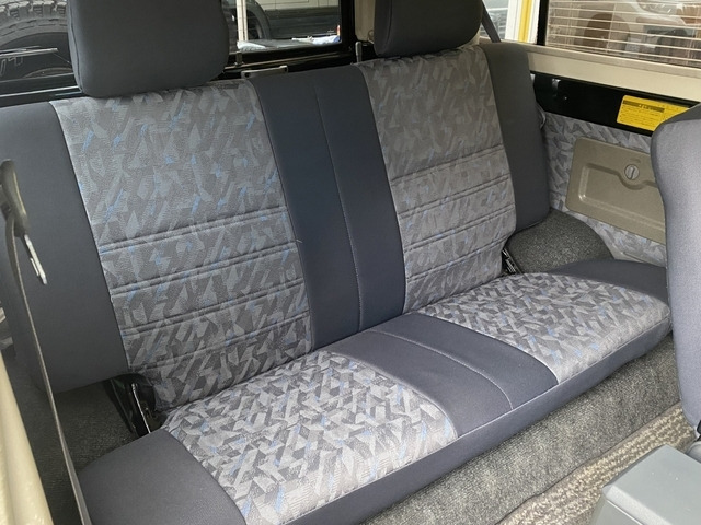 トヨタ ランドクルーザー70 4.2 ZX FRPトップ ディーゼル 4WD の