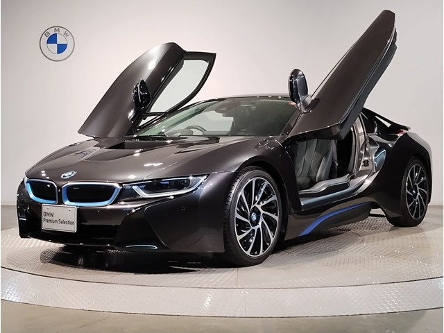 i8  