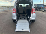スロープ・車いすに乗ったままお車へと乗車出来ます☆