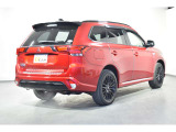 アウトランダーPHEV 2.4 ブラック エディション 4WD 