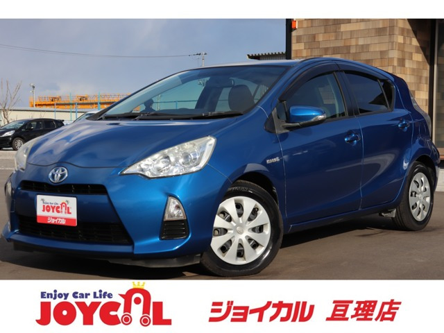 アクア 1.5 S 走行距離無制限1年保証