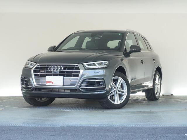 Q5 2.0 TFSI クワトロ スポーツ Sラインパッケージ 4WD 