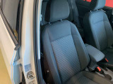 気になる運転席の座面も非常に綺麗です!!