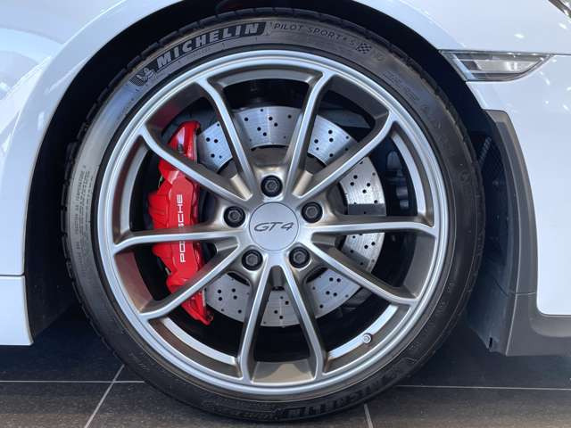 メーカー不明 ロスマンズ ポルシェ 中古 ポルシェ ケイマン GT4 の中古車詳細 (22,000km, キャララ