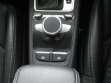中古車センター 0778-52-3252 (新車・中古車販売店)       本社サービス工場 0778-52-1246 (車検・修理工場)                営業・整備スタッフ一同ご連絡、ご来店をお待ちしてます。