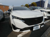 プジョー/シトロエン認定の整備工場も併設しておりますので、大切なお車をメンテナンスいたします。