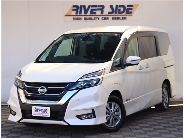 日産 セレナ 2.0 ハイウェイスター Vセレクション 4WD