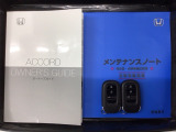 スマートキーは鍵をバッグに入れたままでもドアロックの開閉やエンジンのON・OFFができます。夜間や雨の日も鍵を探さなくて良いので便利です。