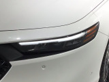 LEDヘッドライトは、点灯の瞬間から最大光量を発揮し、突然暗くなるトンネルなどでの安定感を高めます。