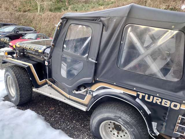中古車 三菱 ジープ 2.7 ディーゼルターボ 4WD の中古車詳細