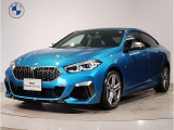 【BMWの伝統】BMWのお車は、“駆け抜ける歓び”を意識し、走行の安定性とコーナリングの良さを追求し、思い通りにハンドルの操作可能です。