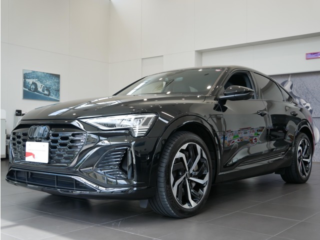 Q8スポーツバック e-tron 55 クワトロ Sライン 4WD 
