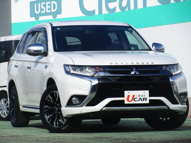 アウトランダーPHEV 2.0 G ナビパッケージ 4WD 