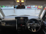 運転席・助手席の俯瞰視点です!乗った際のイメージが湧きますね!
