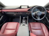 MAZDA3ファストバック 1.8 XD バーガンディ セレクション 4WD 