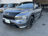 アウトランダー PHEV 2.4 ブラック エディション 4WD 4WD サンルーフ