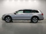 パサートオールトラック TDI 4モーション アドバンス ディーゼル 4WD 