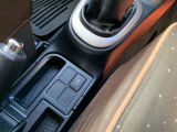 ★中古車なので、傷や凹みは多少はございます。小さな傷から大きな傷までさまざまです。大きな傷凹みは鈑金塗装修理後にお渡しを致しております。自社鈑金工場完備ですので、スピーディーな対応が可能です!