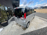 ミリ単位の正確な修理ができる設備を保有しており、ハイブリッド車の先進安全装備が搭載された最新の車両にも対応しております。