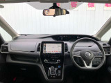 セレナ 1.2 e-POWER ハイウェイスター V 