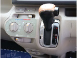 ご来店の際はご回覧のお車が他店舗に移動していたり売約、商談中になっている場合もございます。無料見積もり、またはお電話にてすぐにご返答いたしますのでお気軽にお問合せ下さい。