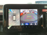 【360°ビューモニター】  とても分かりやすい、クルマの上から見下ろしたような映像で、駐車サポートをしてくれます。