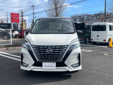 セレナ 2.0 ハイウェイスター V マルチベッド