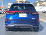 後側方車両検知警報(BSW)、車線変更時に斜め後法の車両の存在を知らせてくれます。