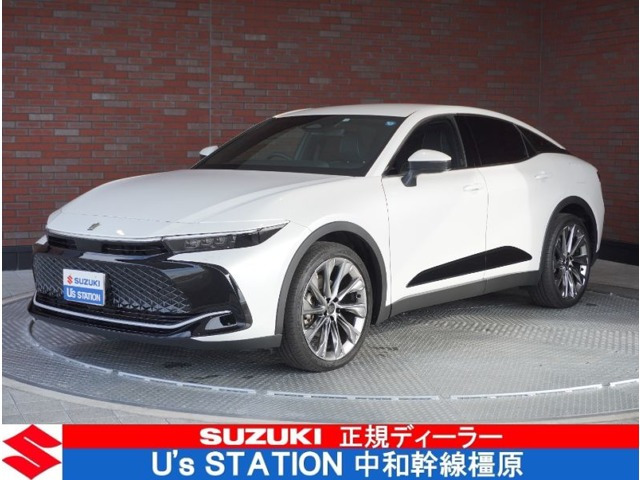 クラウンクロスオーバー 2.5 G アドバンスト レザー パッケージ E-Four 4WD 