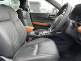 アウトランダー PHEV 2.4 P 4WD 本革シート