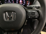 右側のステアリングスイッチはHondaセンシング系のスイッチ他にセレクターホイールを装備。スピードメーター内・マルチインフォメーション・ディスプレーの各表示が確認できます。