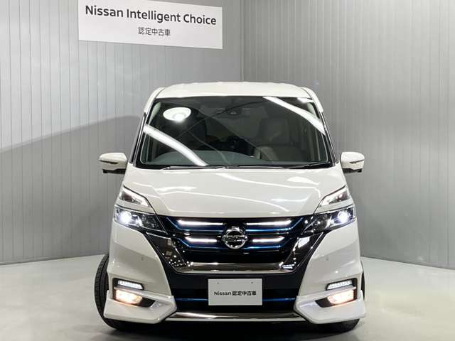 平成30年2018年式 セレナ1.2 e-POWER フロントグリル