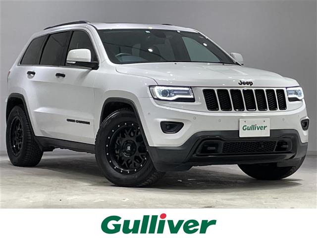 グランドチェロキー リミテッド 4WD 本革シート