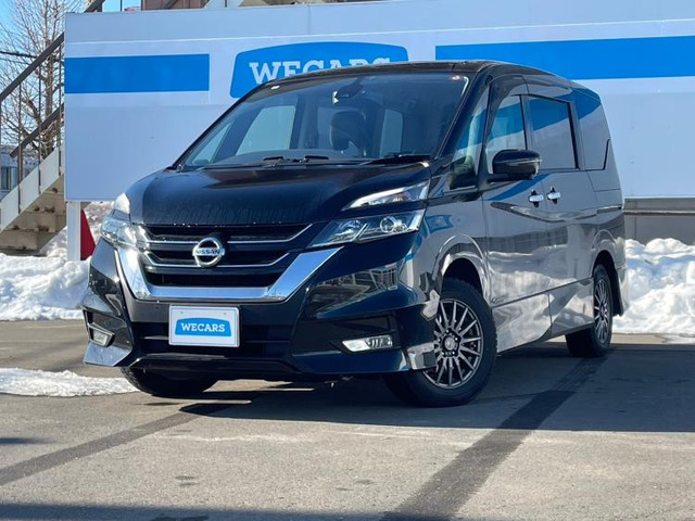 セレナ 2.0 ハイウェイスター 4WD 
