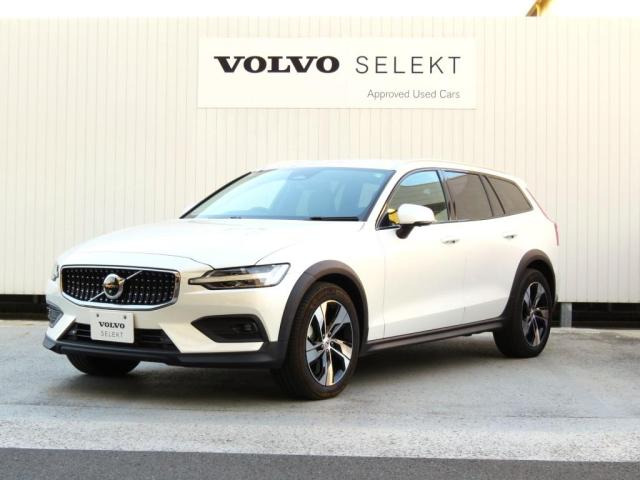 V60クロスカントリー プラス B5 AWD 4WD 