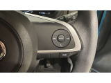 【ステアリングスイッチ】お車の様々な情報確認をこのスイッチで出来ます。運転しながらでも操作可能♪