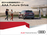 Q8 e-tron 55 クワトロ Sライン 4WD 