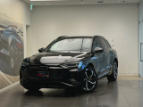 Q8 e-tron 55 クワトロ Sライン 4WD 