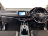 【前方視界】開放的な前方視界!運転がしやすく疲れにくいです♪窓が大きく、見通しがとっても良いおクルマですよ♪