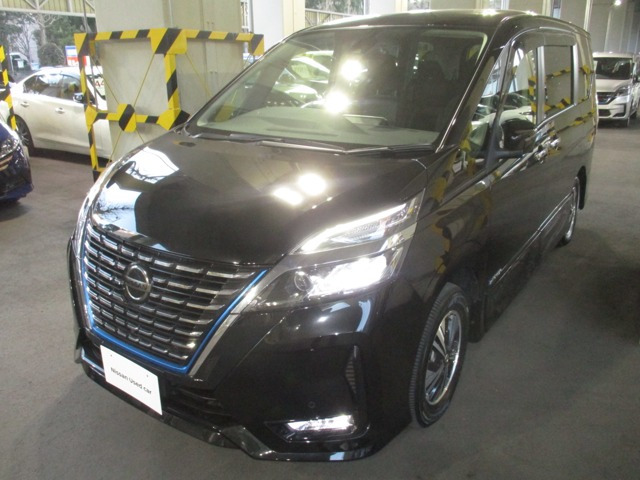 セレナ 1.2 e-POWER ハイウェイスター V 