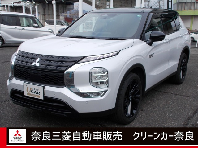 アウトランダー PHEV 2.4 ブラック エディション 4WD 