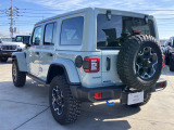 オリジナル4x4ブランドとしての誇りと自信、そして進化の伝統。4x4性能、デザイン、品質。本物とはJeepの全てであり、追い求めるさらなるたかみでもあるのです。