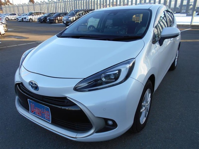 アクア  1.5 Z E-Four 4WD