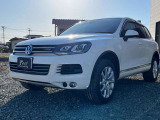 トゥアレグ ハイブリッド 4WD 