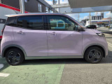 ガラス面が広いので運転しやすい車です