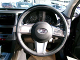 握りやすい大きなハンドルで運転しやすいです♪
